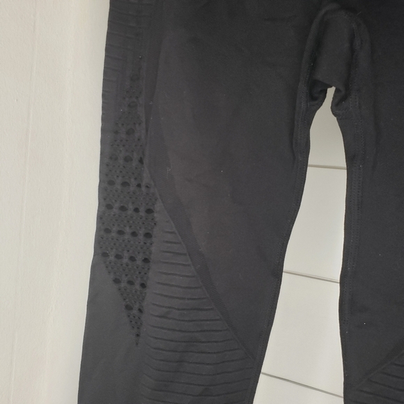 Gymshark Black High Waist Energy Seamless Leggings XS/Small - Picture 3 of 6